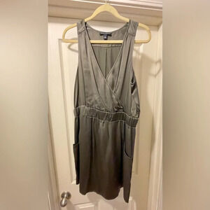 LIKE NEW Banana Republic Size 12 Olive Green Cocktail Dress